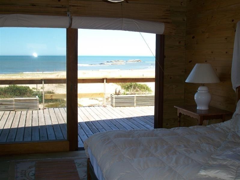 5 dormitorios sobre la arena en Jose Ignacio